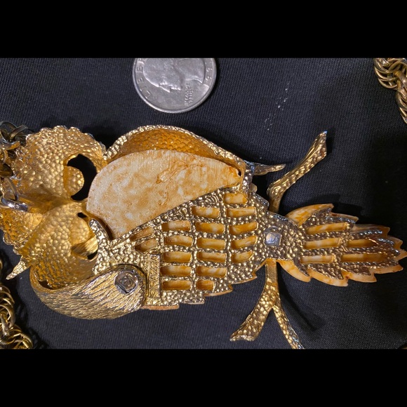 Signed RAZZA Owl necklace. Excellent condition and finish. - Picture 2 of 2